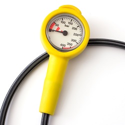 SPG a Yellow case & a 75cm Miflex Carbon HD hose - white faced gauge (2KSPG-YC) SPG a Yellow case & a 75cm Miflex Carbon HD hose - white faced gauge (2KSPG-YC)