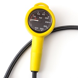 SPG with a Yellow case & a 75cm Miflex Carbon HD hose - black faced gauge (2KSPG-YCBK) SPG with a Yellow case & a 75cm Miflex Carbon HD hose - black faced gauge (2KSPG-YCBK)