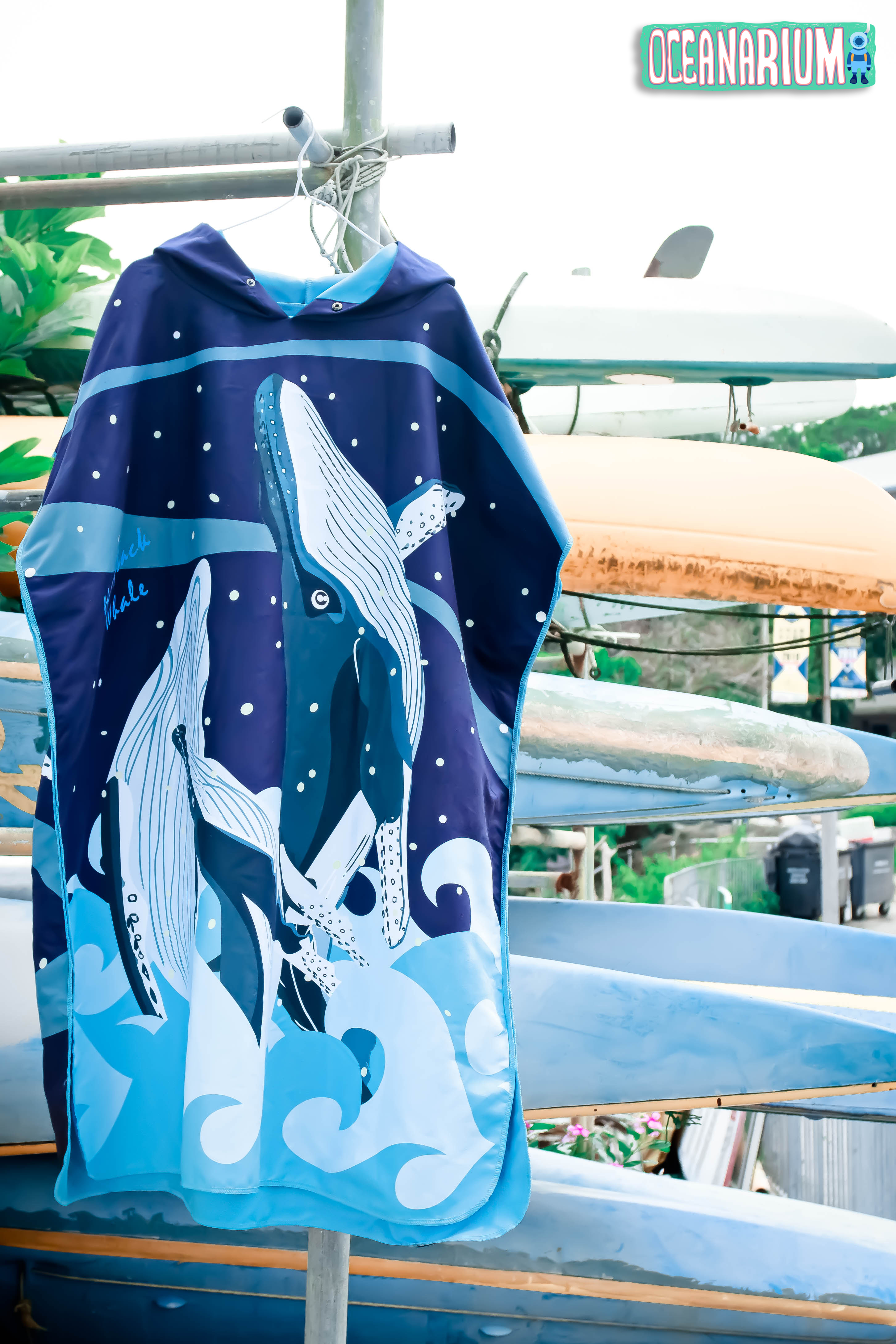 Oceanarium Humpback Whale Cloak Towel (T16)